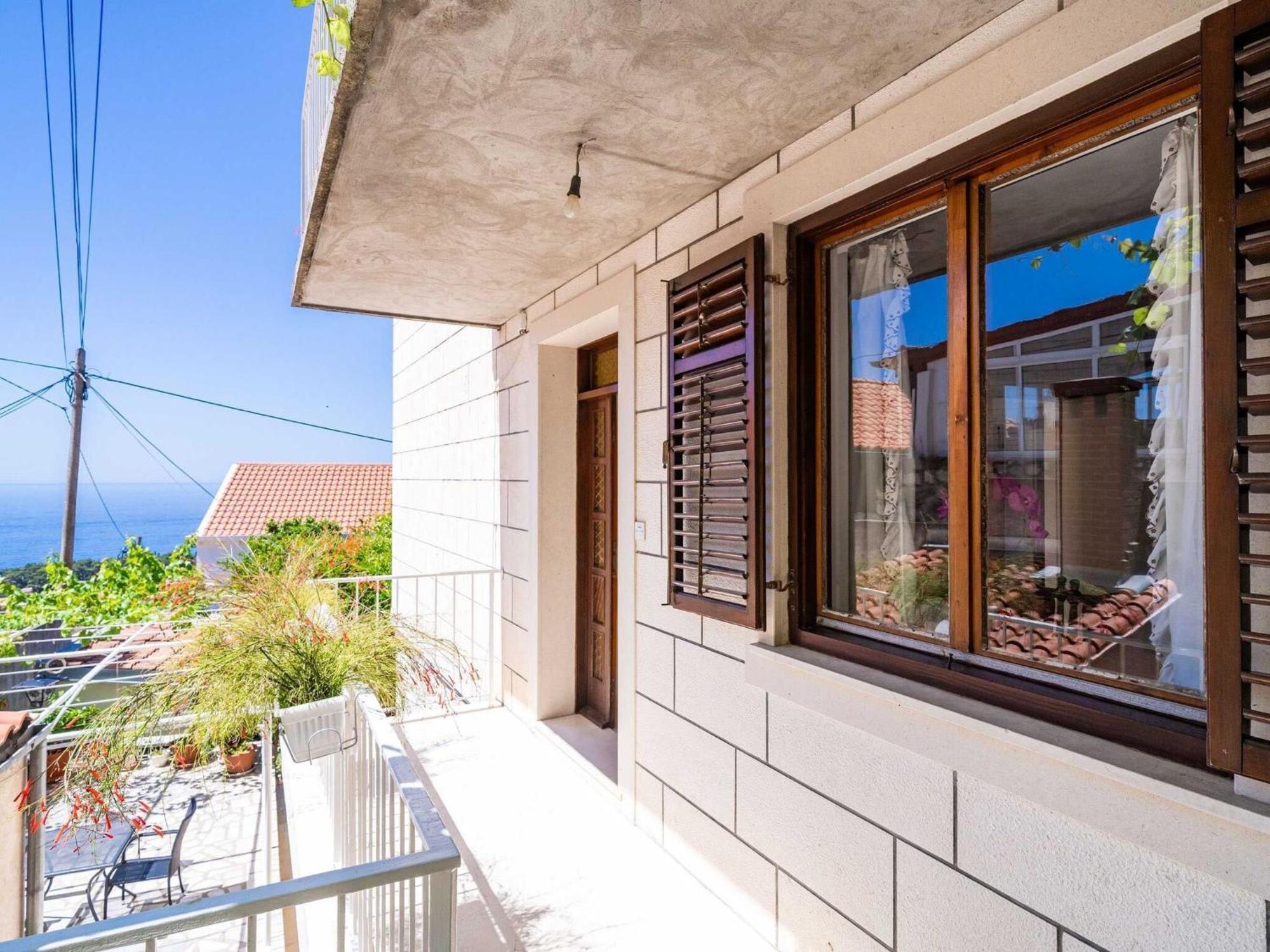 Stella - Three-bedroom With Balcony And Terrace Apartment Dubrovnik