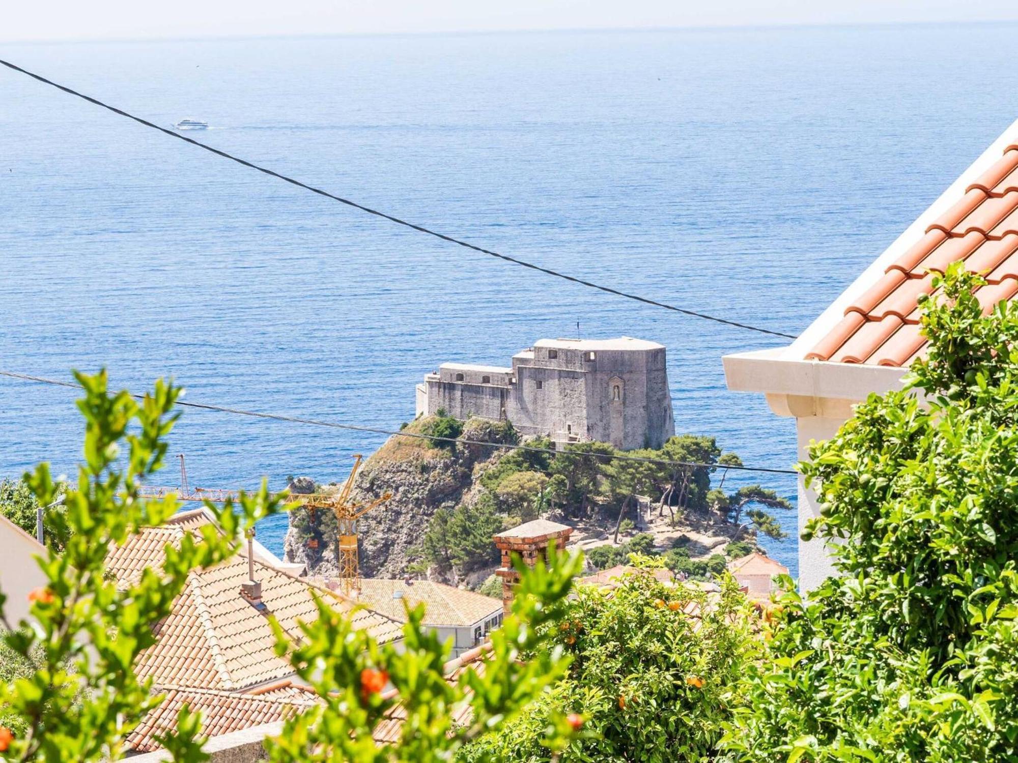 Stella - Three-bedroom With Balcony And Terrace Apartment Dubrovnik