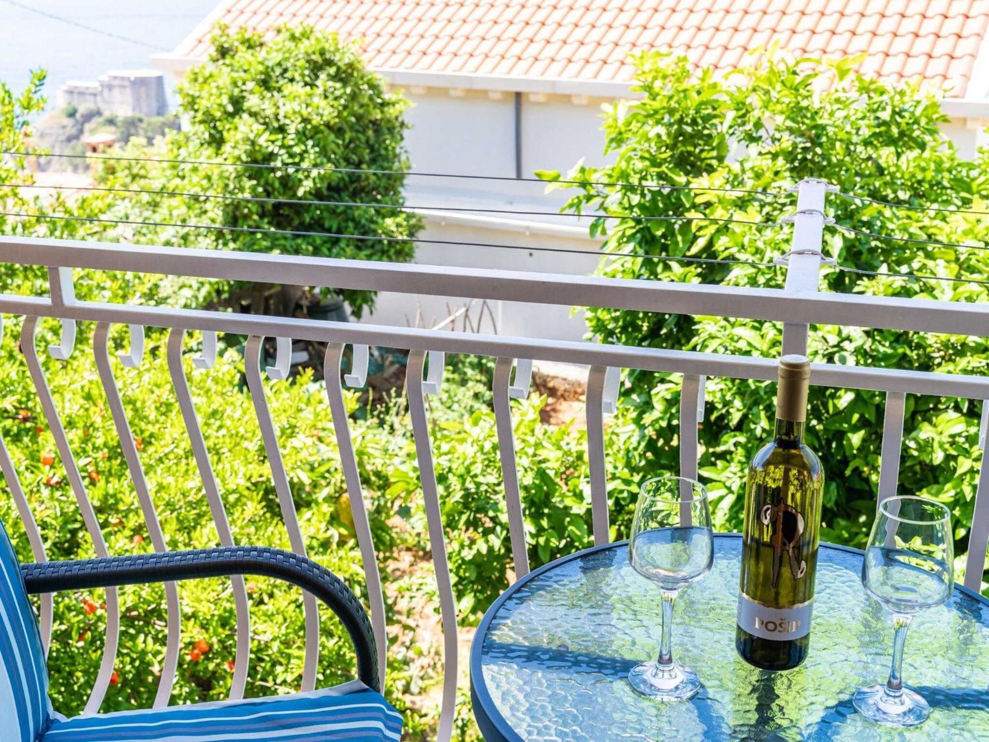 Apartment Stella - Three-bedroom With Balcony And Terrace *